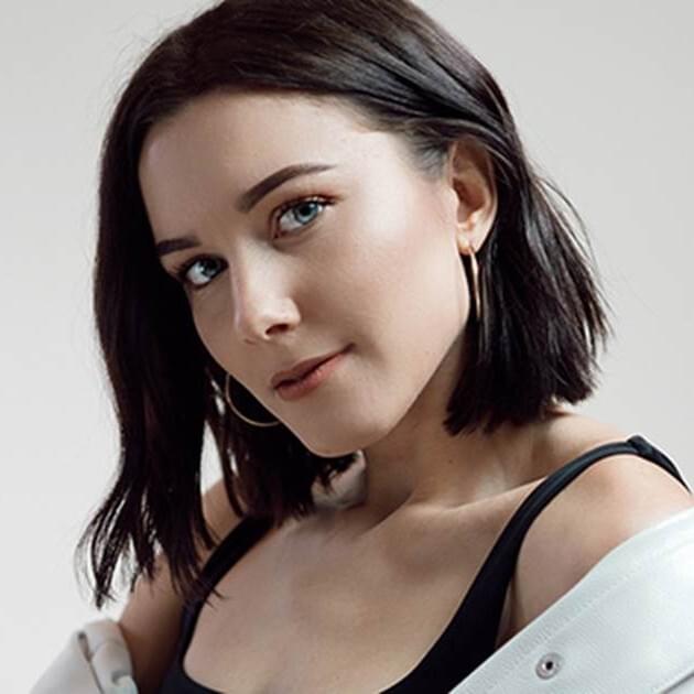 Malin Christin Profile Picture Photo of Malin Christin