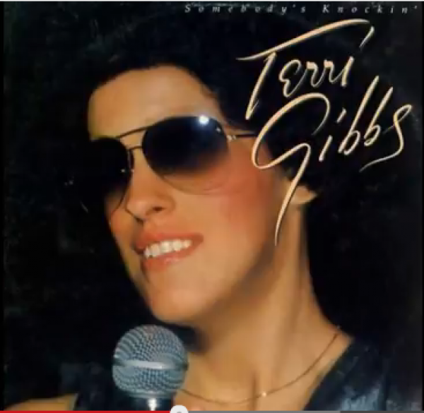 Album cover art for "Somebody’s Knockin’" by Terri Gibbs