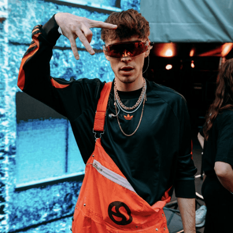 Cover image for Young Fly