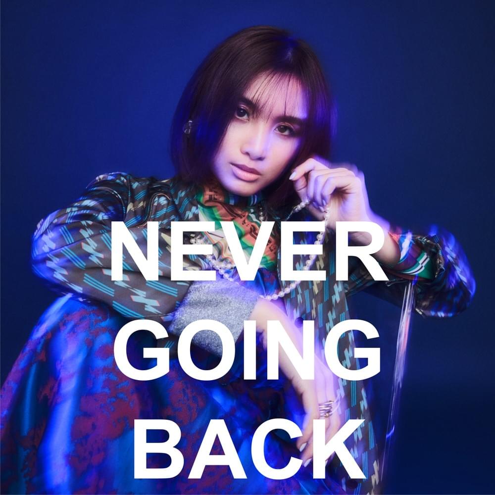 Album cover art for "Never going back" by Beverly (JPN)