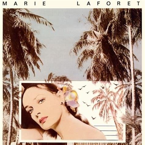 Album cover art for "Il a neigé sur Yesterday" by Marie Laforêt