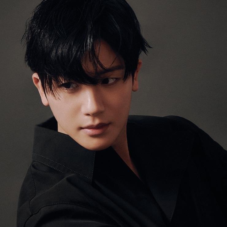 Park Hyungsik Profile Picture Photo of Park Hyungsik