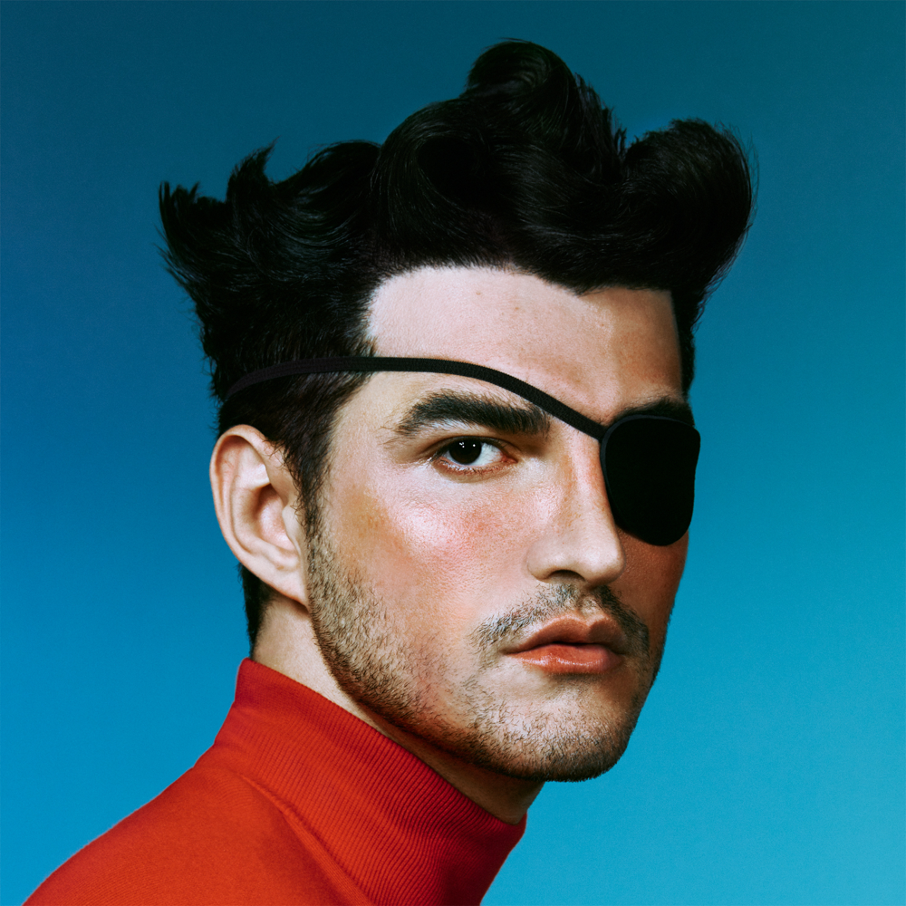 Album cover art for "Idiota" by Jão