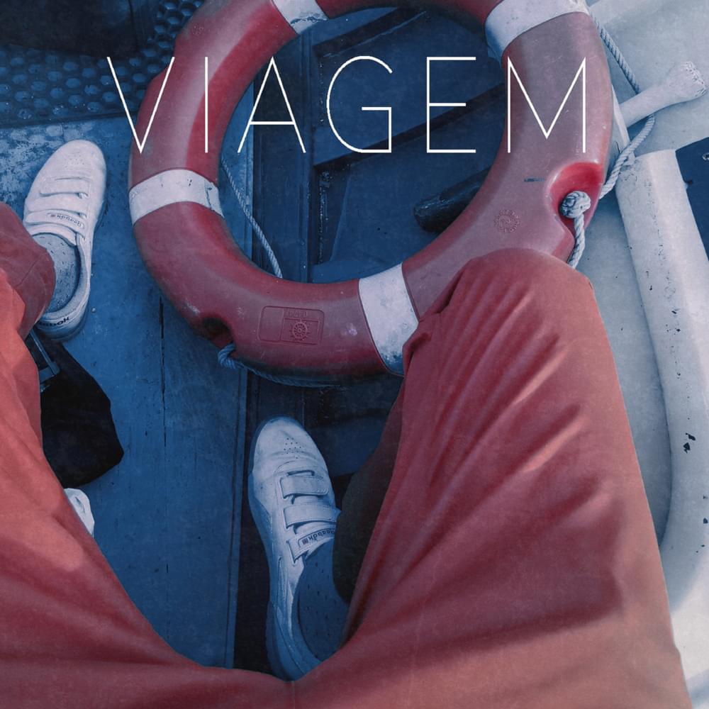 Album cover art for "Viagem" by Tiago Bettencourt