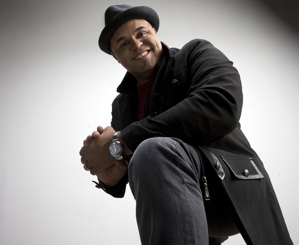 Photo of Israel Houghton