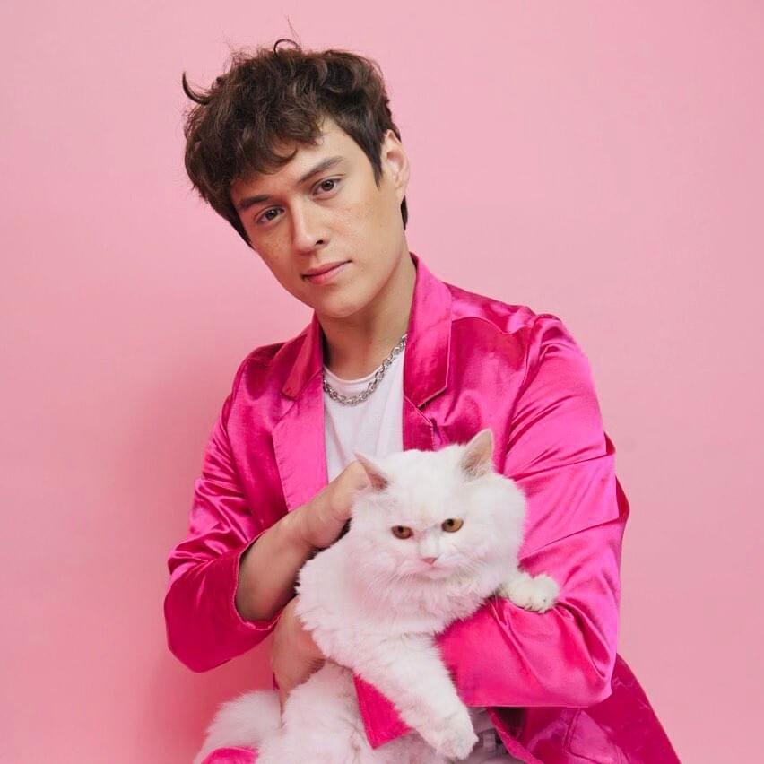 Enrique Gil Profile Picture Photo of Enrique Gil