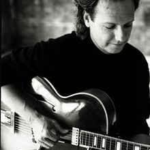 Lee Ritenour Profile Picture Photo of Lee Ritenour