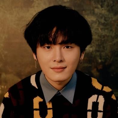 Cover image for Kim Do Hyung (김도형)