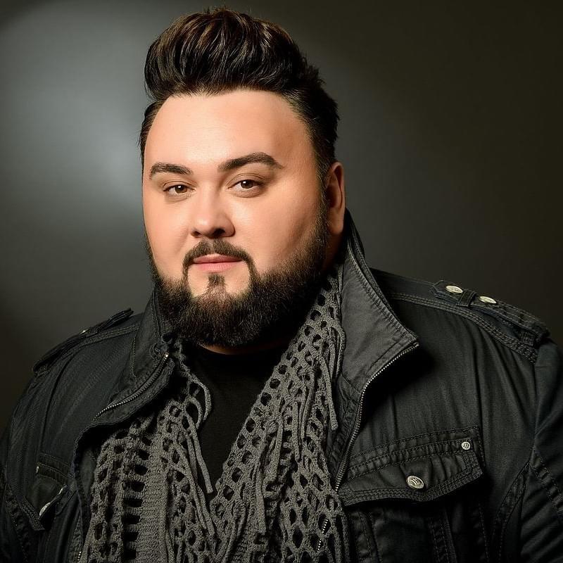 Jacques Houdek Profile Picture Photo of Jacques Houdek