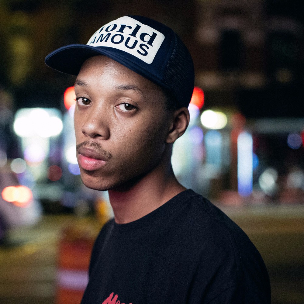 Wara From The NBHD Profile Picture Photo of Wara From The NBHD