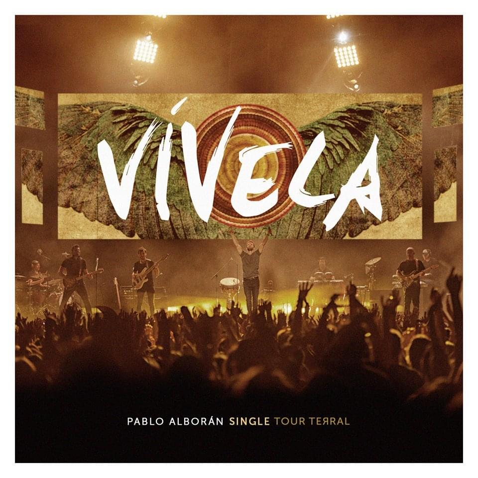 Album cover art for "Vívela - En directo" by Pablo Alborán