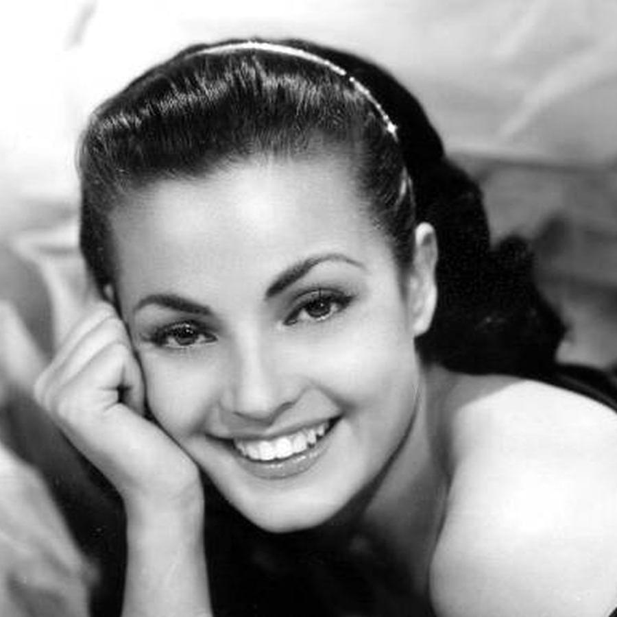 Carmen Sevilla Profile Picture Photo of Carmen Sevilla