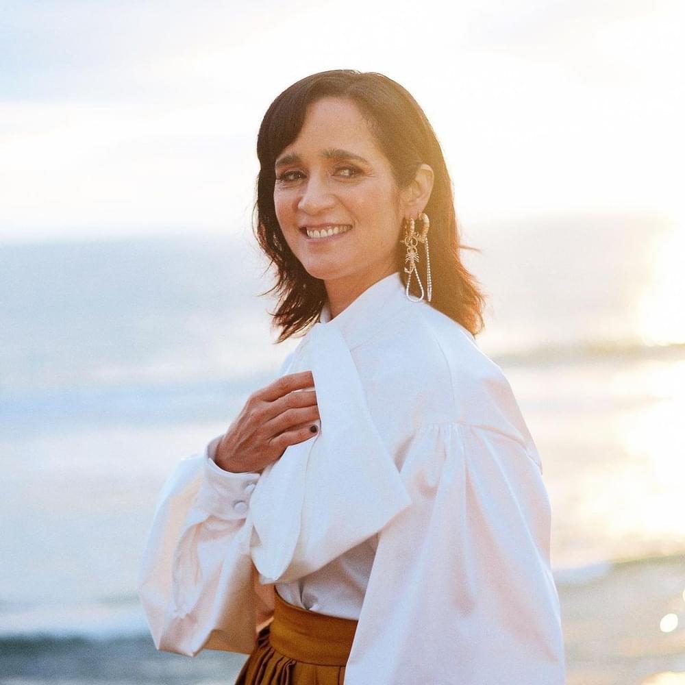 Photo of Julieta Venegas