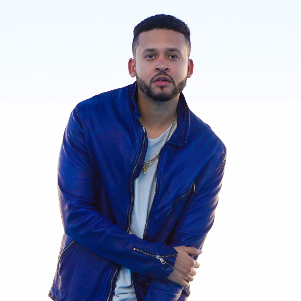 Alx Veliz Profile Picture Photo of Alx Veliz