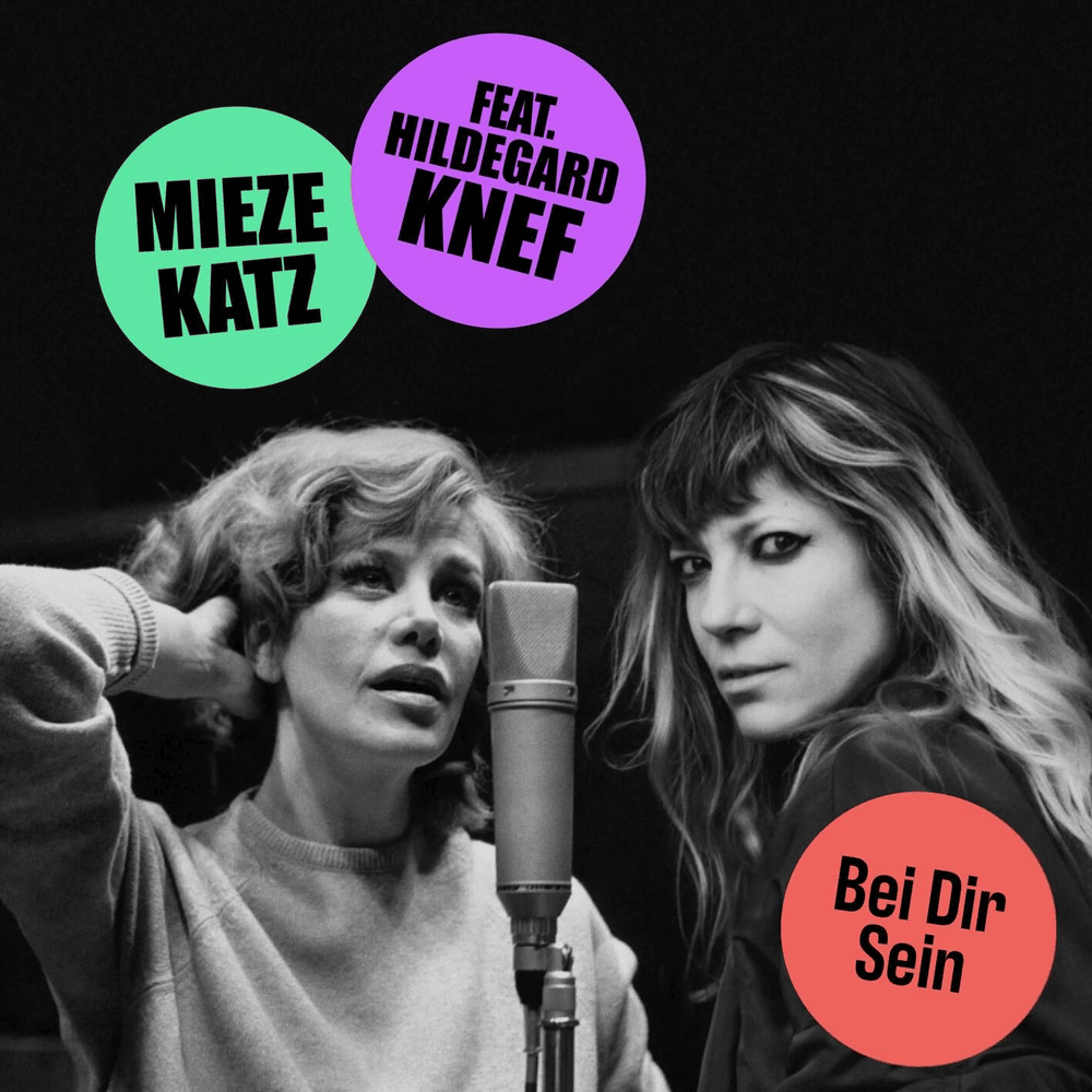 Album cover art for "Bei Dir Sein" by Mieze Katz