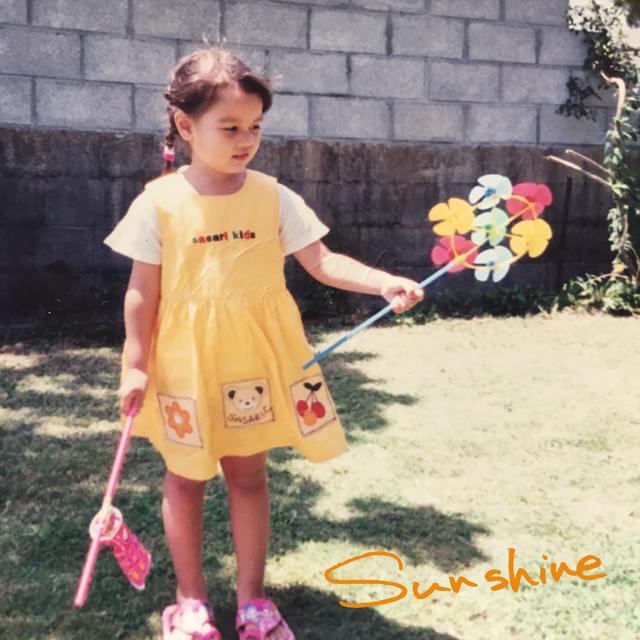 Album cover art for "Sunshine" by Anly