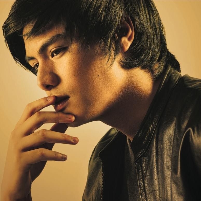 Migo Adecer Profile Picture Photo of Migo Adecer