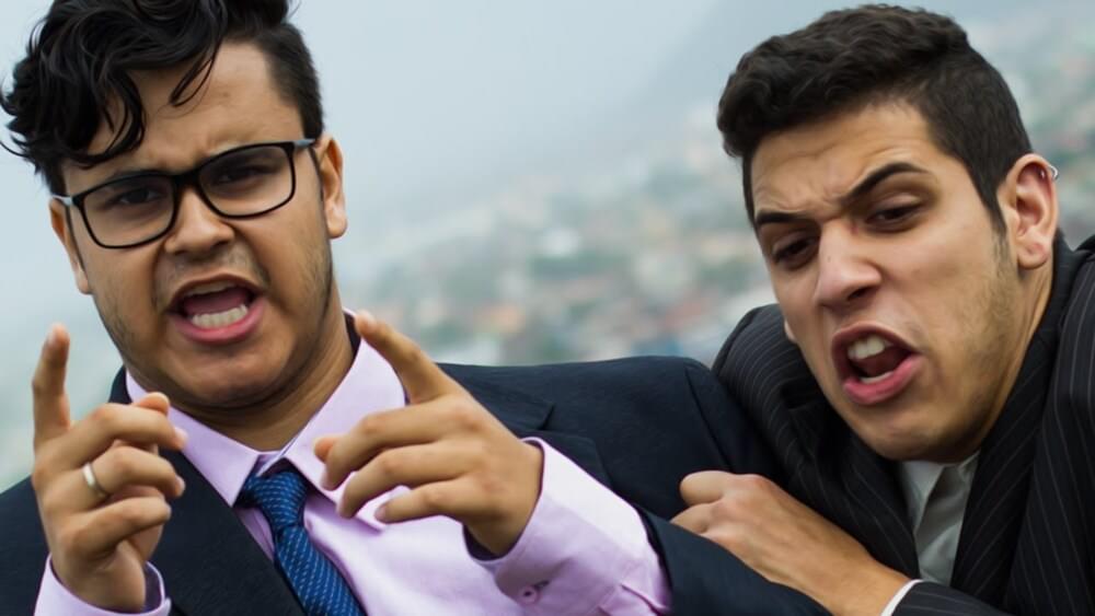 Album cover art for "Ouça Antes Que O Governo Apague Este Rap" by 7 Minutoz