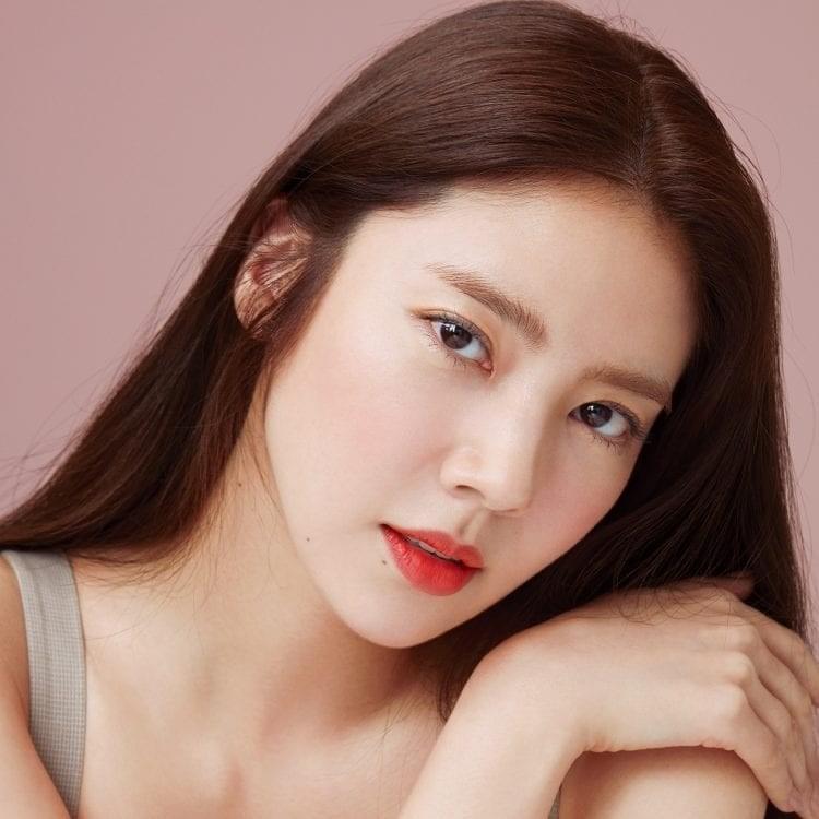 Photo of Son Dambi (손담비)
