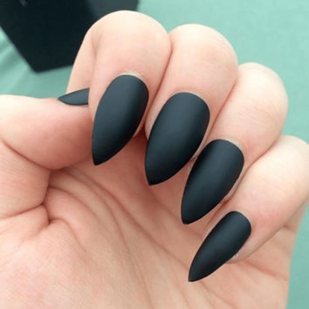 black fingernails by SOWHATIMDEAD