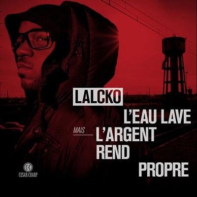 Cover image for L’eau lave mais l’argent rend propre
