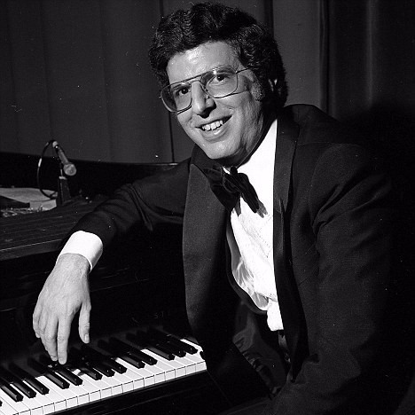 Marvin Hamlisch Profile Picture Photo of Marvin Hamlisch