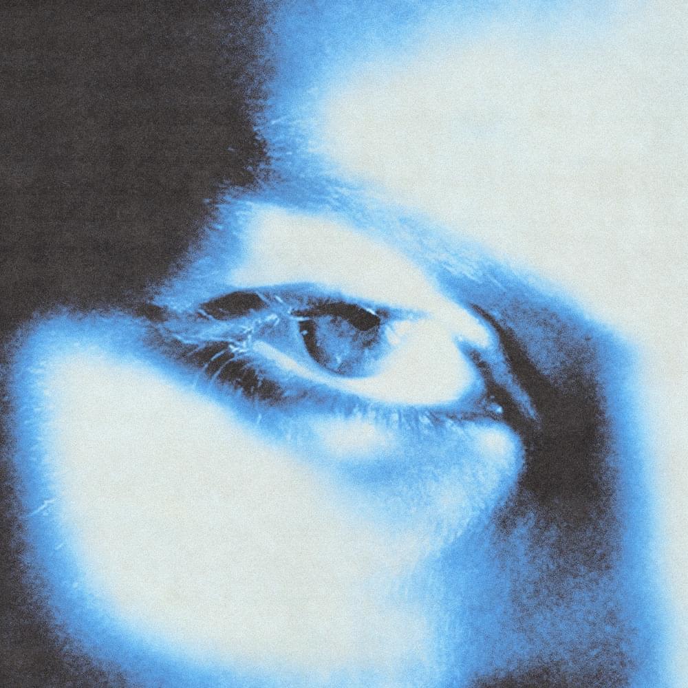 Album cover art for "ligações de alma" by Carol Biazin