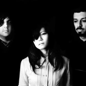 Asobi Seksu Profile Picture Photo of Asobi Seksu