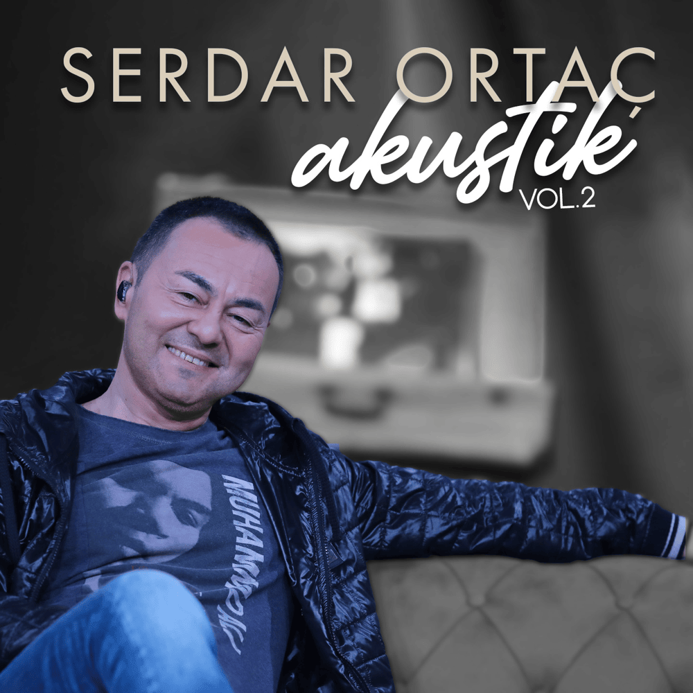 Album cover art for "Adam Gibi (Akustik)" by Serdar Ortaç