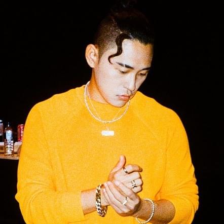 twlv (트웰브) Profile Picture Photo of twlv (트웰브)