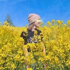 Photo of [lý] (ly-is-music)