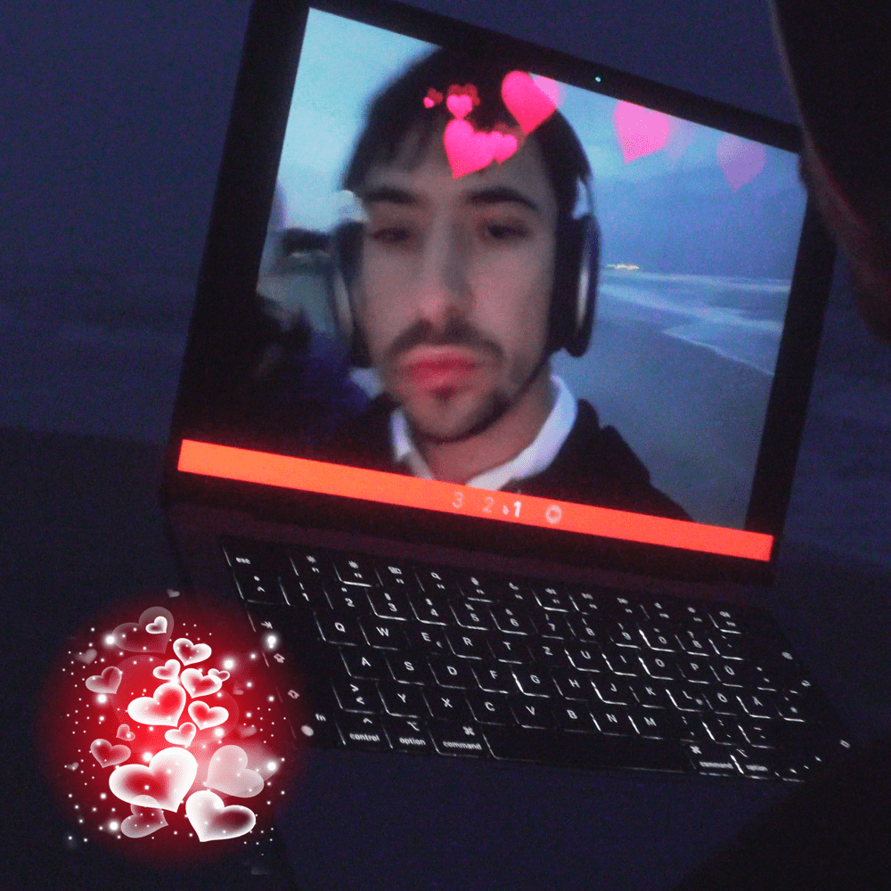 Album cover art for "​​˂3 aus ˂3 (SLOWED)" by Yung Hurn
