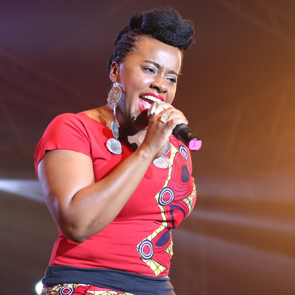 Cover image for Etana