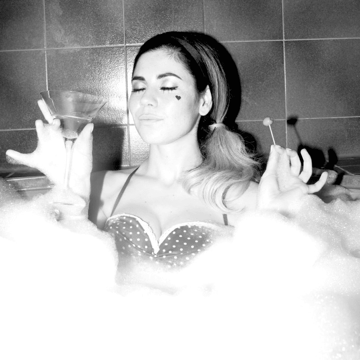 Album cover art for "E.V.O.L" by MARINA