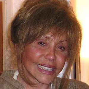 Geula Gill - גאולה גיל Profile Picture Photo of Geula Gill - גאולה גיל