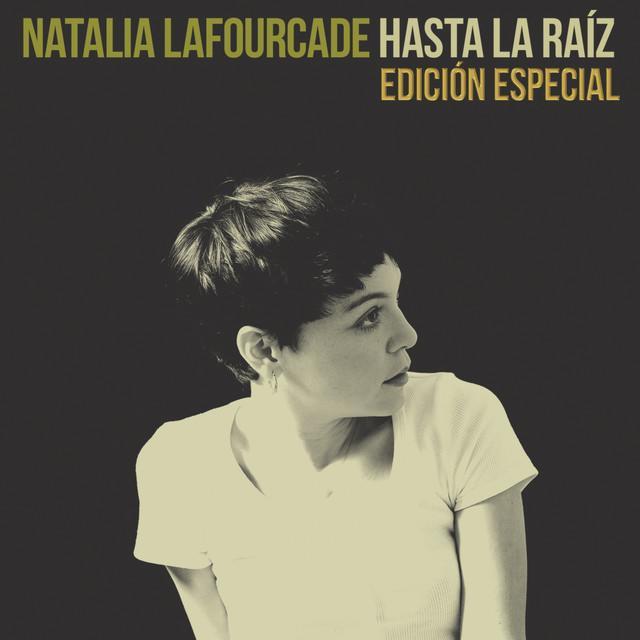 Album cover art for "Vámonos Negrito" by Natalia Lafourcade