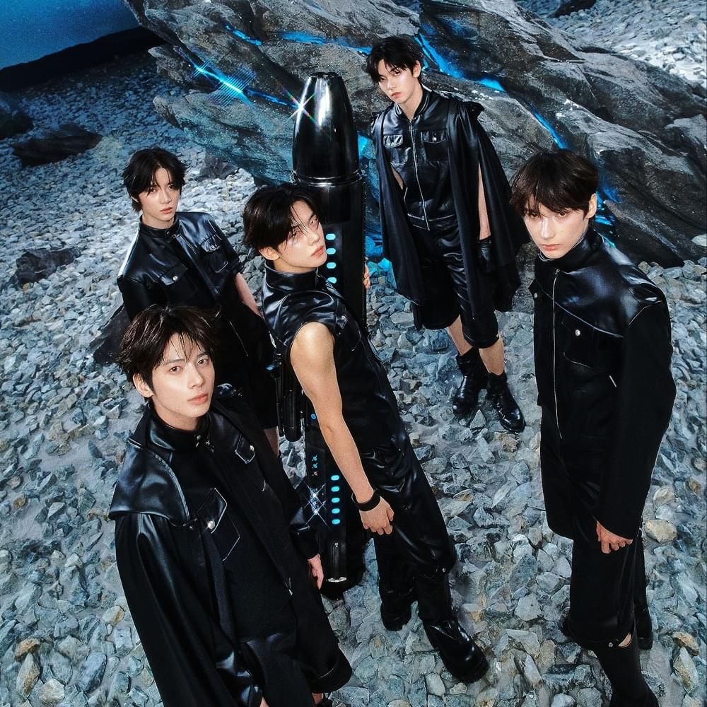 Photo of TOMORROW X TOGETHER