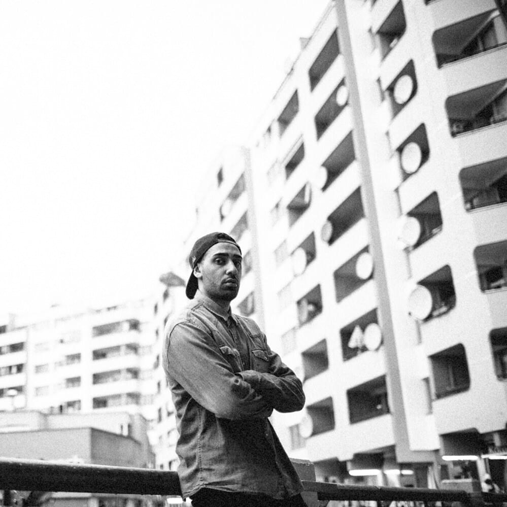 Schere by Frustra