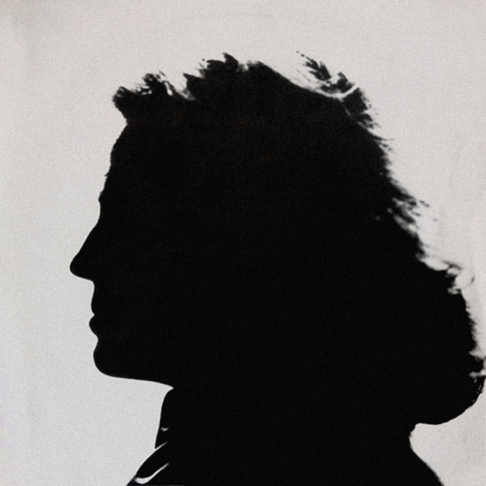 Album cover art for "Coimbra" by Amália Rodrigues