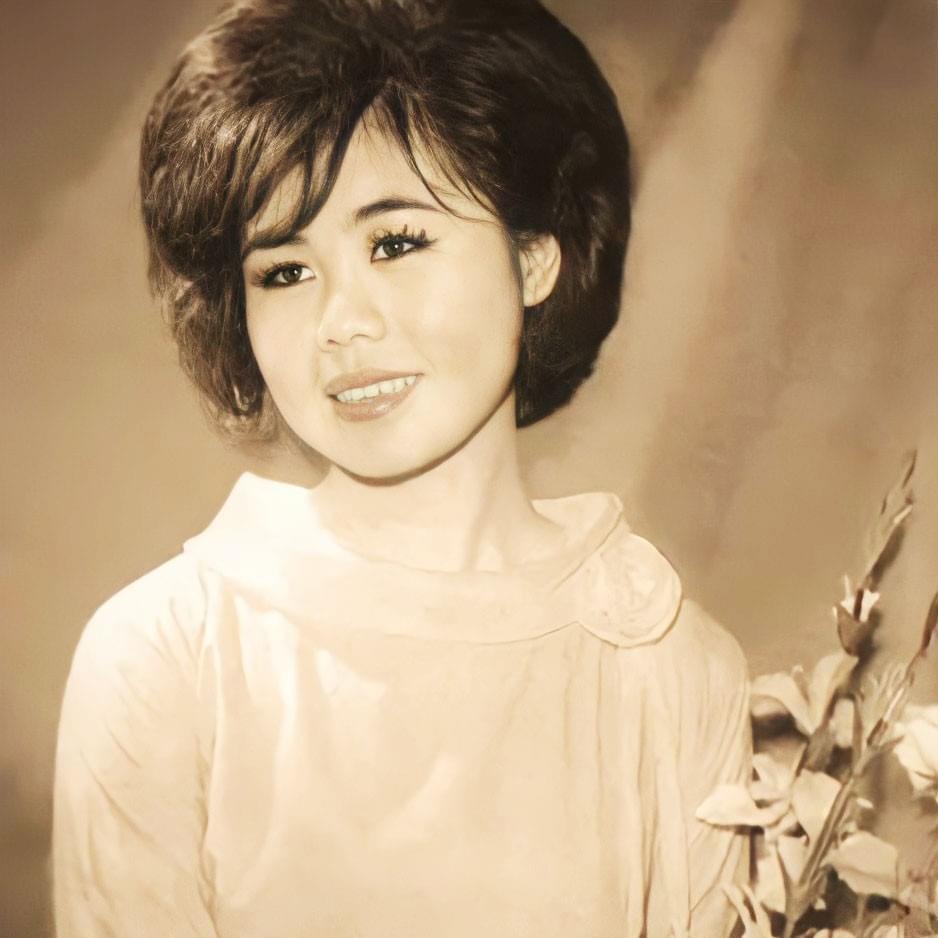 Cover image for Thanh Tuyền