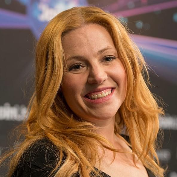L’amore Verrà by Valentina Monetta