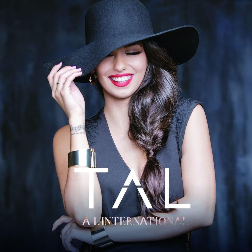 Album cover art for "À l’international" by Taloula