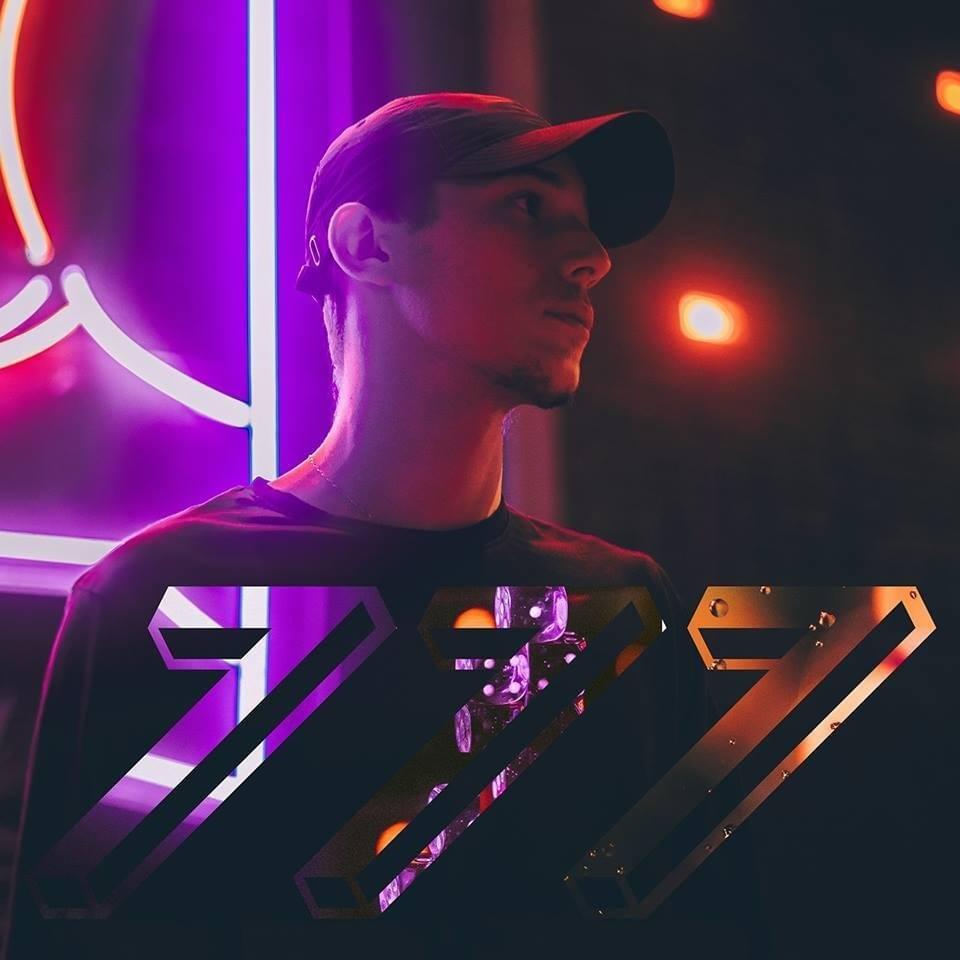 Comme nous by Lucci (LTF)