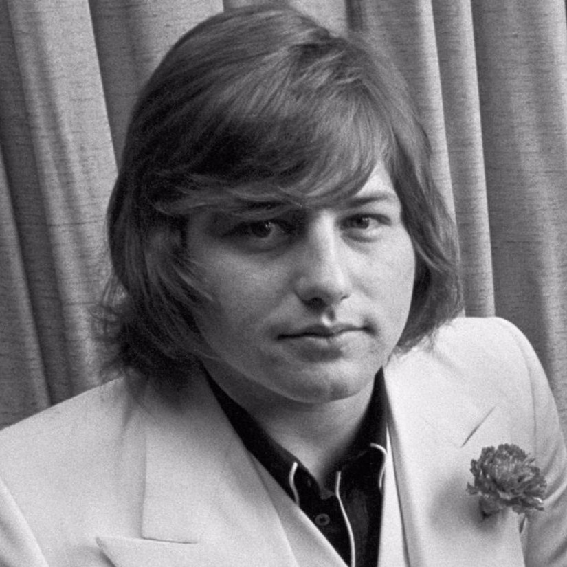 Parisienne Walkways by Greg Lake