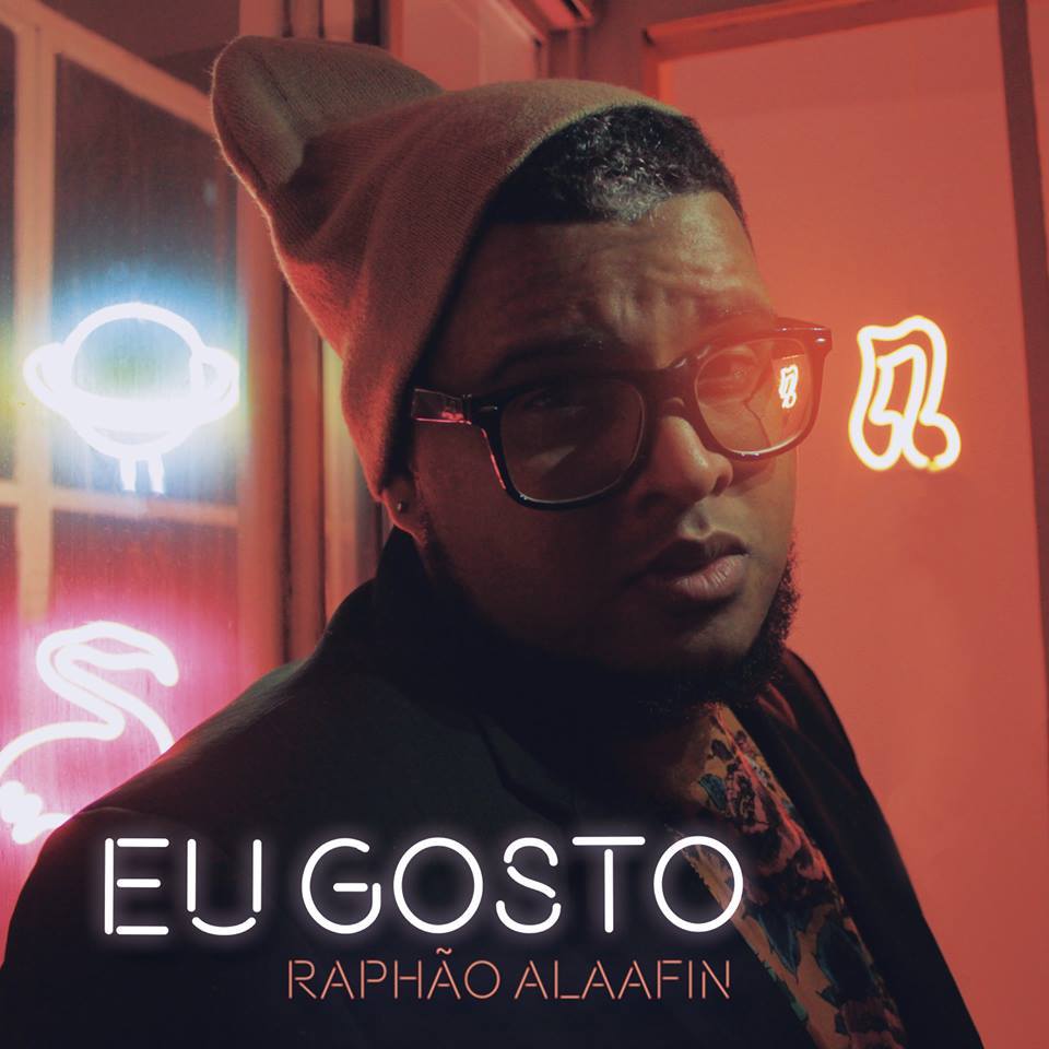 Album cover art for "Abastecendo os Deejays" by Raphão Alaafin