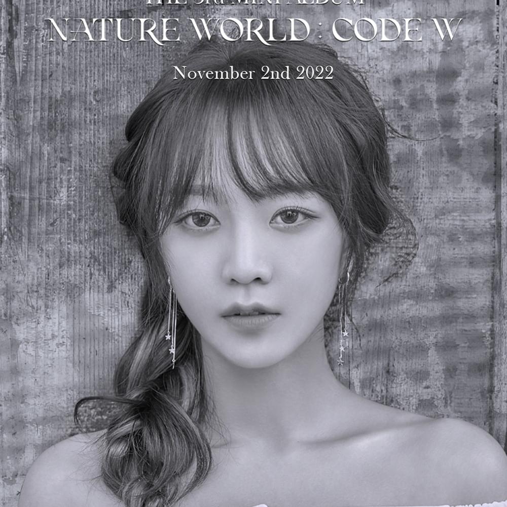 Cover image for Kim So Hee