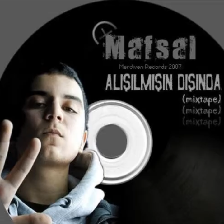 Derinden by Mafsal