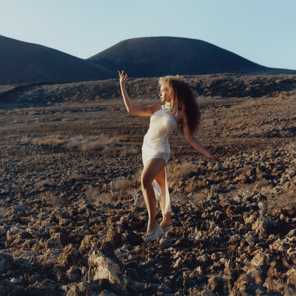 Album cover art for "space" by Ella Eyre