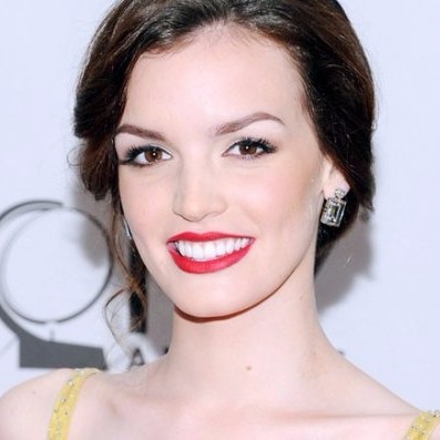 Photo of Jennifer Damiano