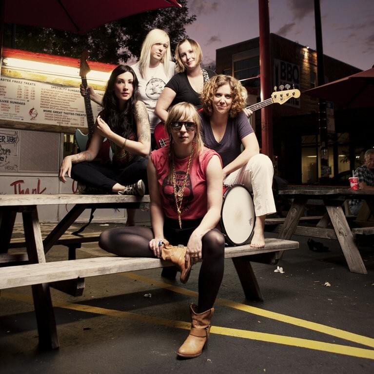 Photo of ​​Summer Girlfriends